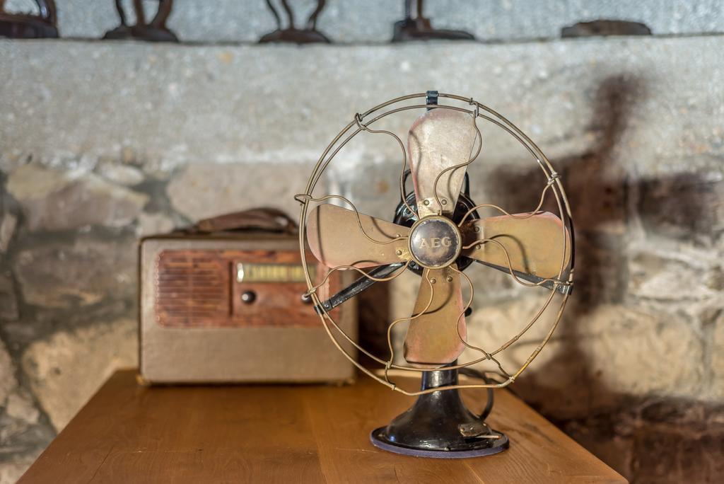 The Windmill Apartment Adamantas  Ngoại thất bức ảnh